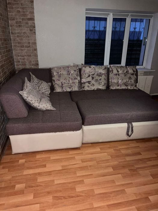 Продам б/у диван угловой