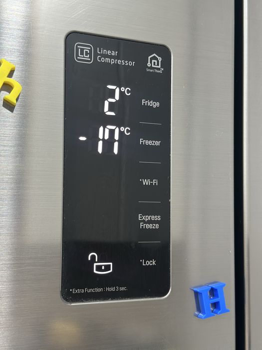 Продам холодильник