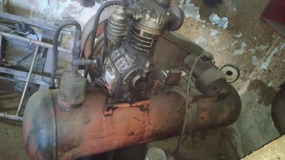 Продам компрессор