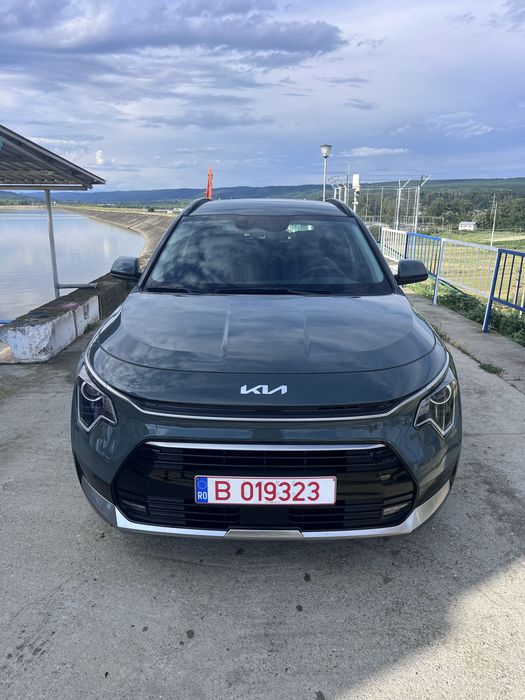Vand Kia Niro PHEV 2024 nivel echipare Premium business