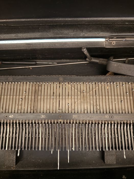 Вязальная машинка