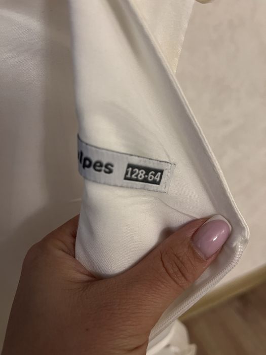 Продам детские платья на  5-7 лет