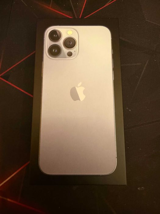 iPhone 13 Pro Max син 128GB 100% чисто нова оригинална батерия.