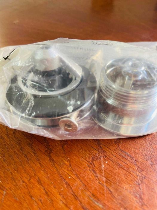 Set de sifon cu deschidere prin apăsare Hansgrohe pentru chiuvete