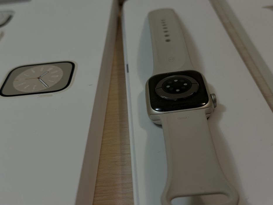 продам apple watch 8 series