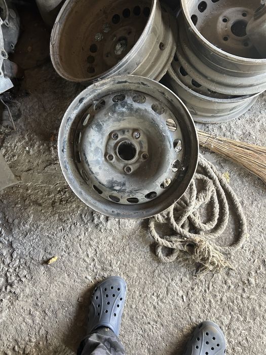 Продам диски на фольцваген, ауди