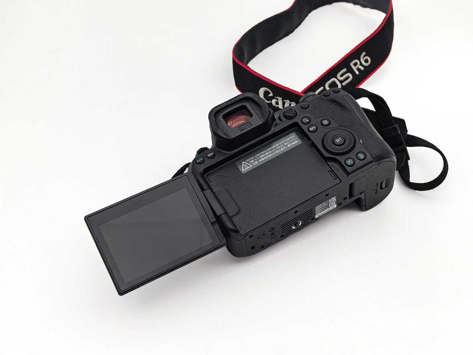 Aparat Canon EOS R6 11.000 cadre