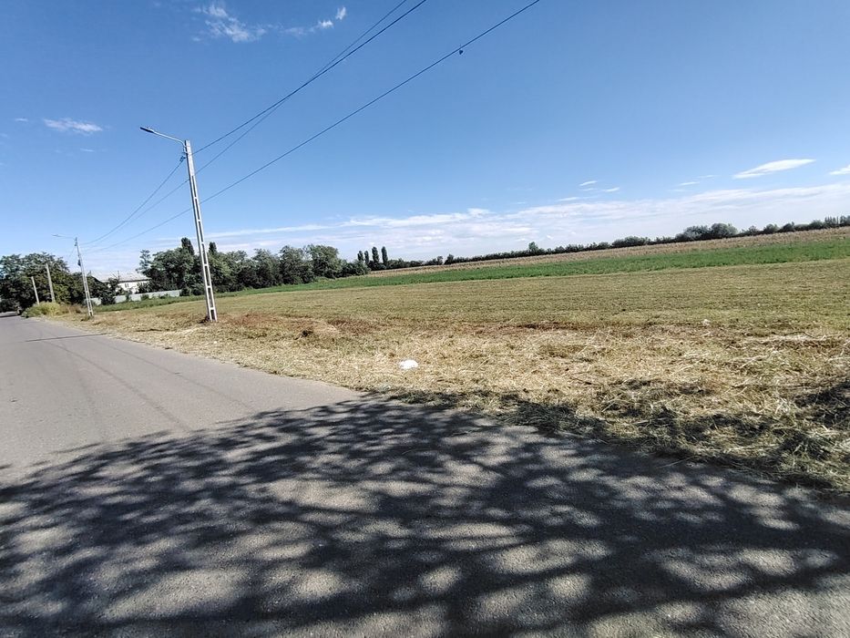 Vând teren de casa 2852m poate fi și parcelat