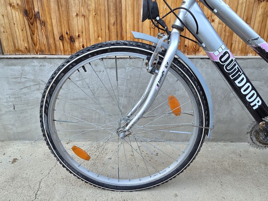 Vând bicicleta adulți