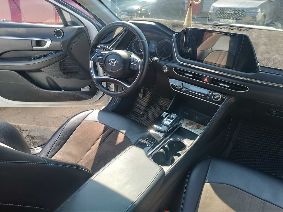 Продам Hyundai Sonata