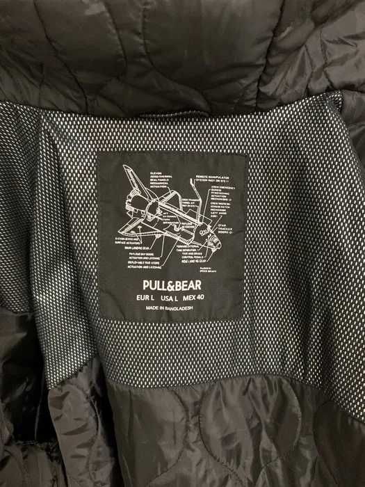 Geacă Pull Bear cu glugă, cu părti reflectorizante