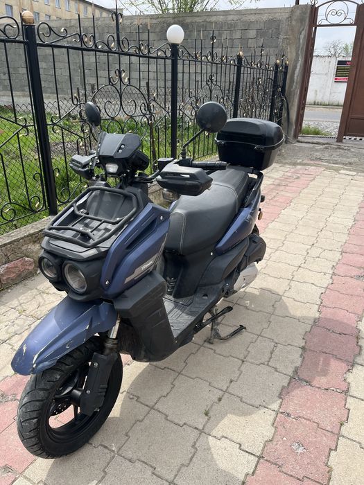 Продаю скутер танк