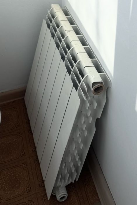Продам радиатор в отличном состоянии
