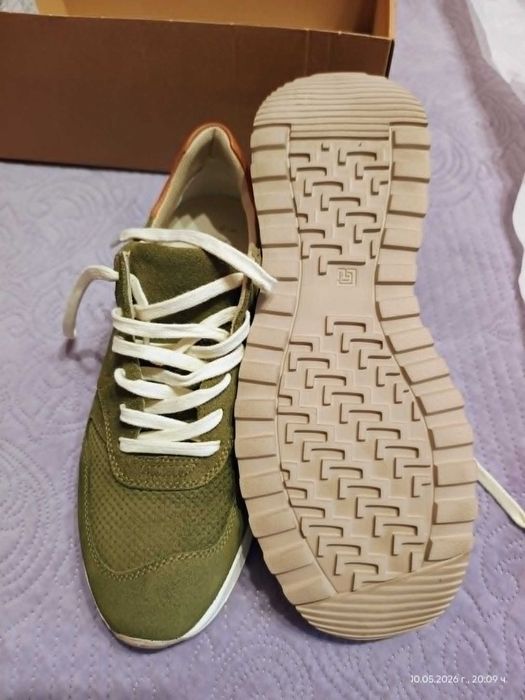 Продавам нови маратонки Bata, номер 42