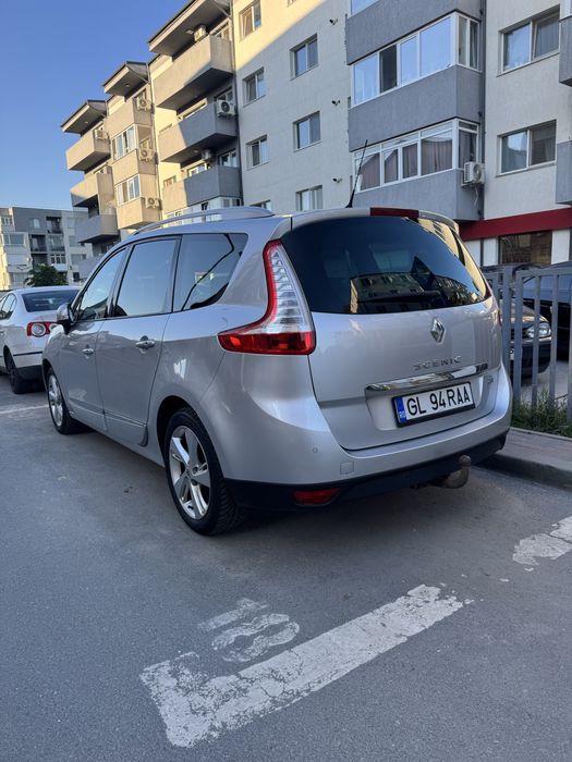 RENAULT Grand Scenic 2015 — imagine 3