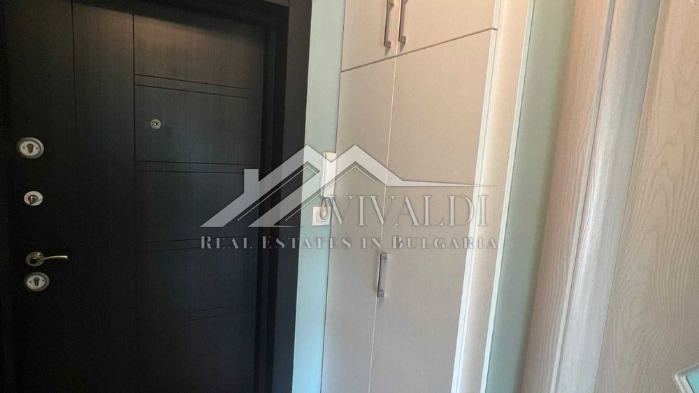 Дава се под наем Двустаен апартамент в к.к. Св.Св. Константин и Елена - 65 кв.м за 847.62 € - Снимка #11