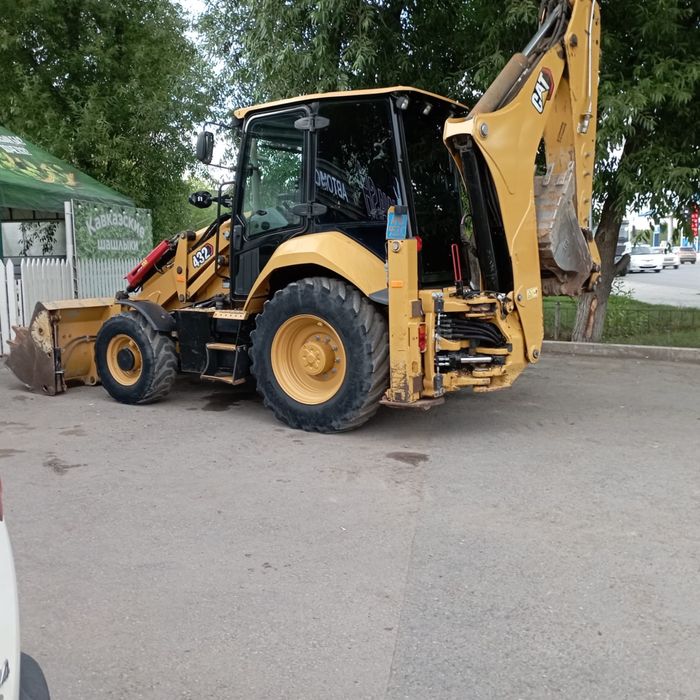 Аренда экскаватора погрузчика 3/1 (CAT JCB)(петушок)