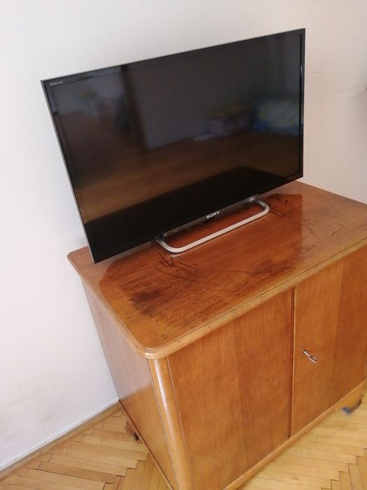 Телевизор Sony с пультом