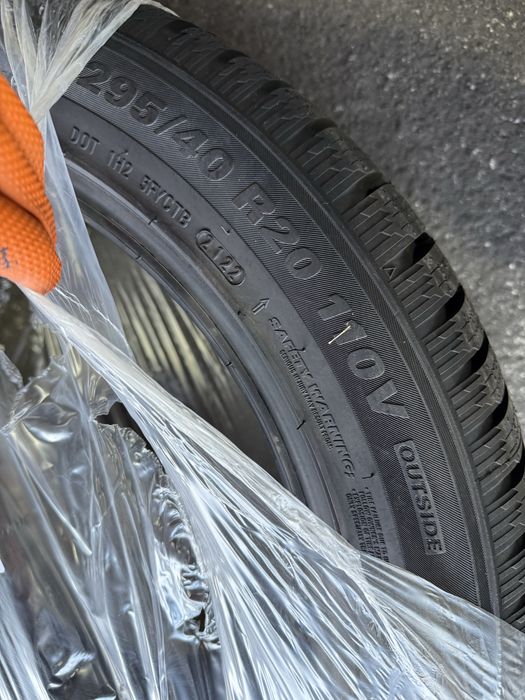 295/40 R20 KUMHO WINTERCRAFT anvelope noi iarna Porsche Macan