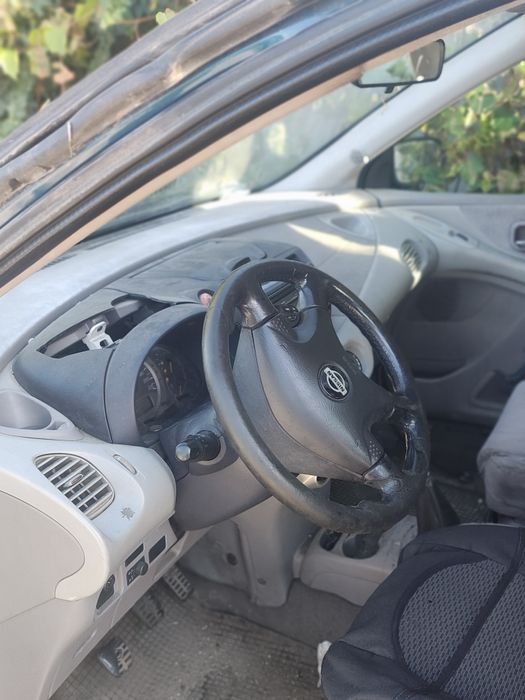Nissan Almera tino /Нисан Алмера Тино 2.2 di 114 kc на части