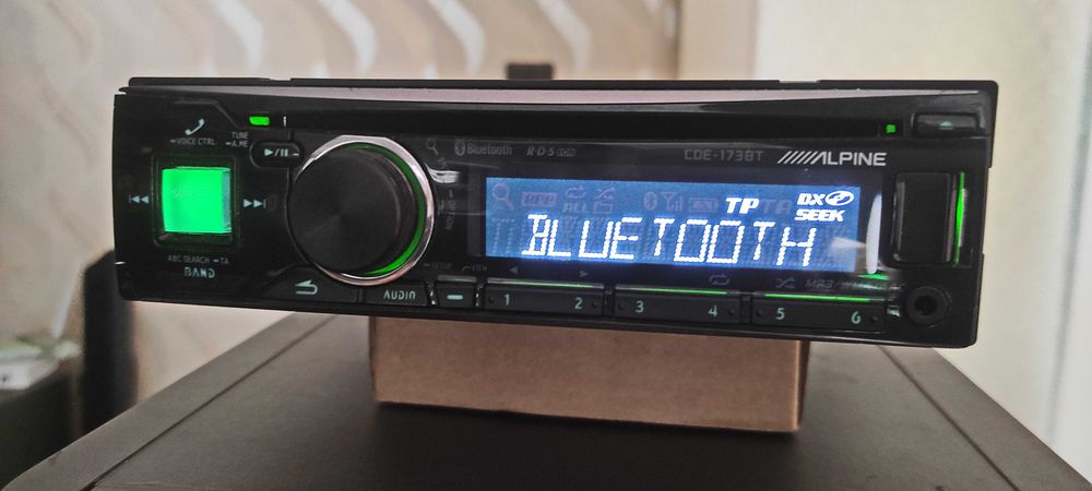 Alpine CDE-173BT CD/USB/BT