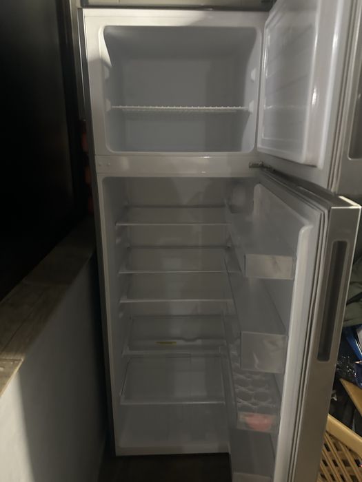 Frigider artic.                .