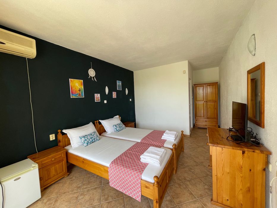 Продава се Хотел в Свети Влас - 452 кв.м за 852 €/кв.м - Снимка #5