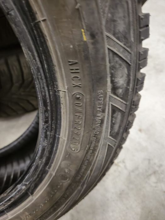 4 anvelope iarna Falken 165 65 14 aproape noi