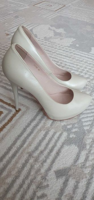 Туфли белый перламутр