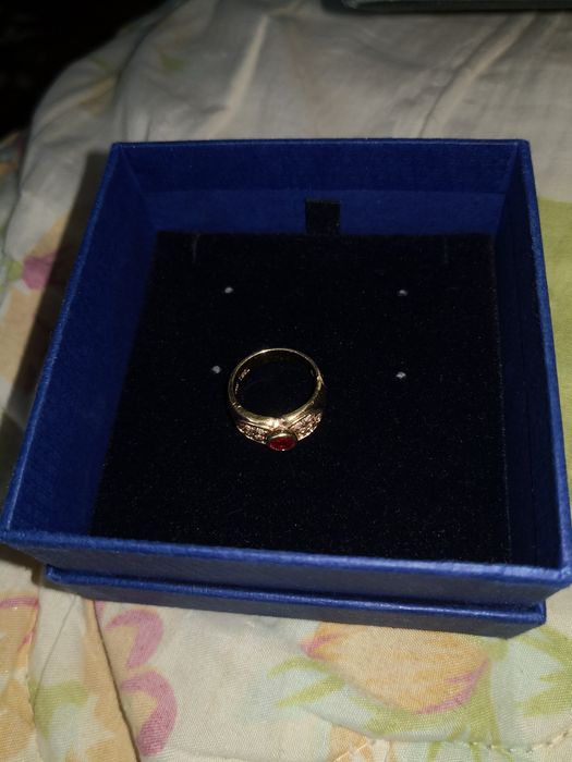 Inel din aur 18 carate, cu rubin natural si diamante