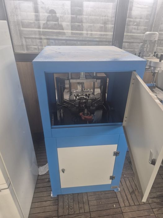 Vând utilaje pentru tâmplărie PVC