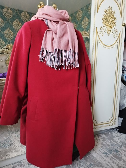 Продам платье 8000