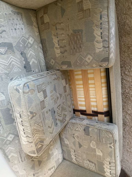 Мебел: тройка, двойка дивани и фотьойл