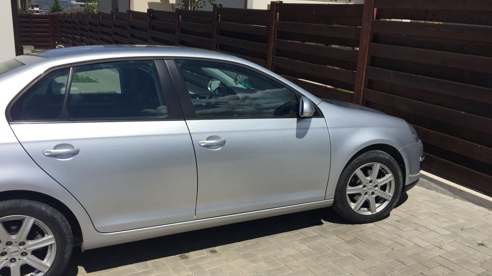 Volkswagen Jetta 2010 1.6 MPI benzina, unic proprietar