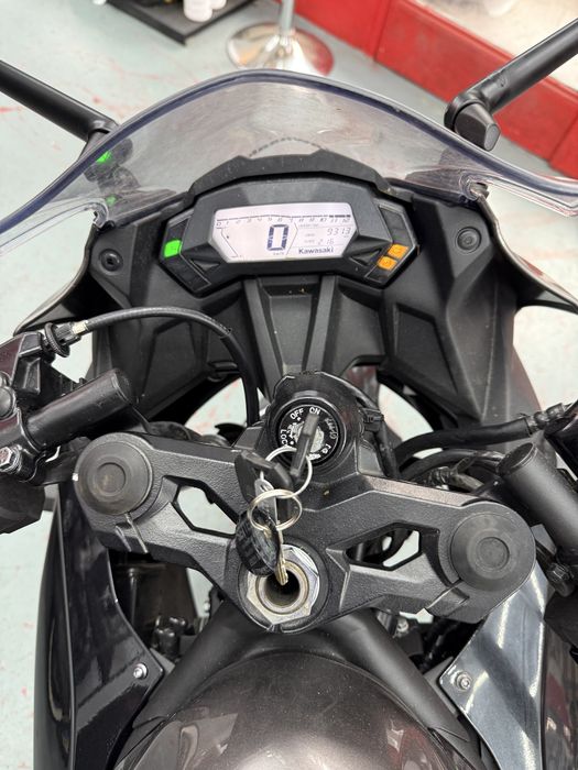 Kawasaki Ninja 125 2024 ABS -Garantie-