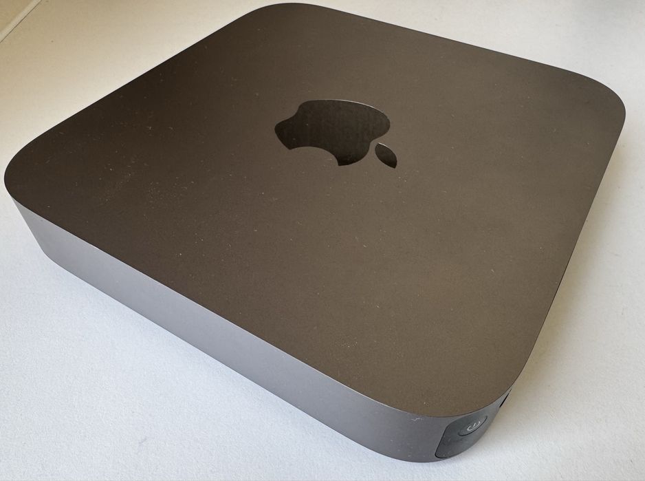Mac mini 2018 i7 64gb RAM 1TB ssd