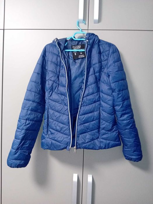 Geaca de fas cu gluga