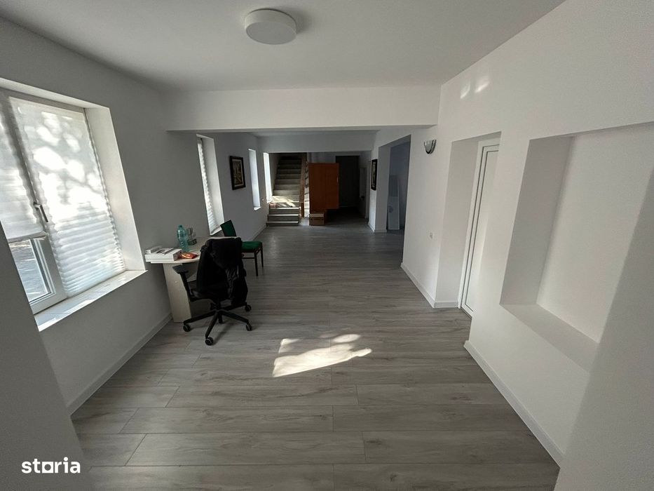 Vand casa si teren