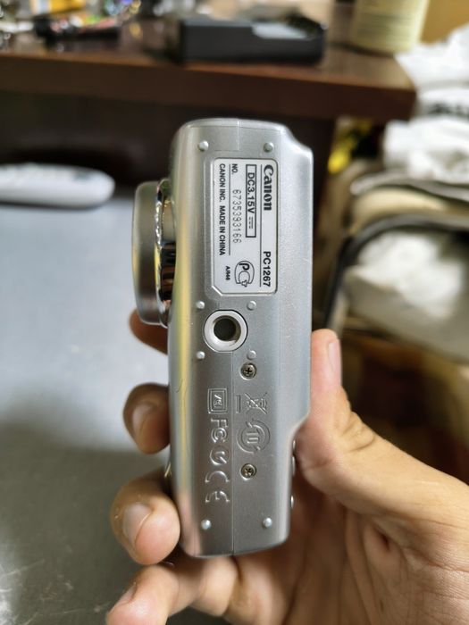 Продавам ретро дигитален фотоапарат Canon PowerShot A470 в страхотно състояние