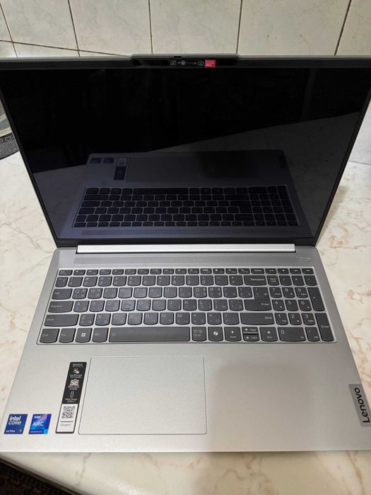 Lenova   Noutbook