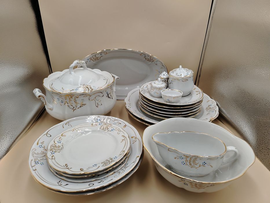 Продам столовый сервиз
