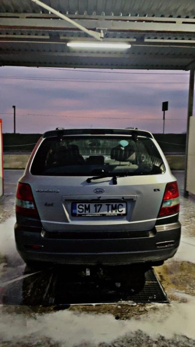 Vând Kia sorento