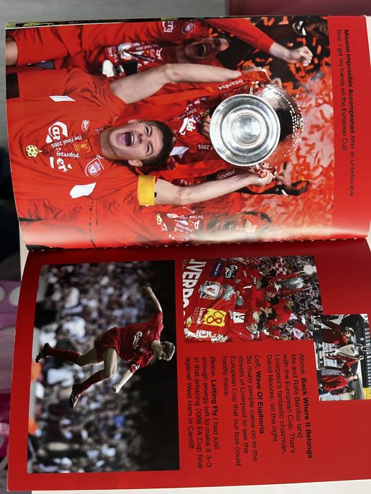 Книга Автобиография на Стивън Джерард на английски език