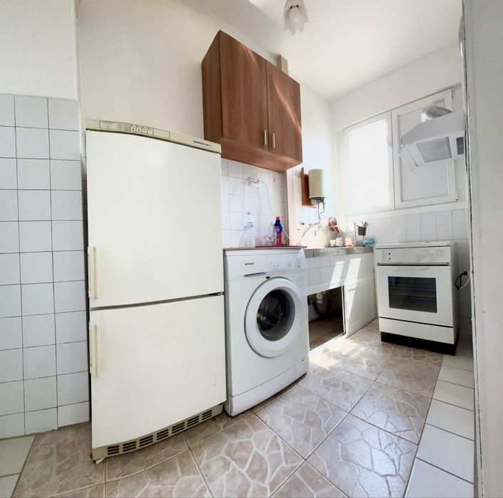 Дава се под наем Двустаен апартамент в Варна, Генералите - 70 кв.м за 498.27 € - Снимка #2