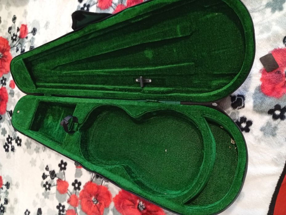 Vând vioara 3/4 elevi