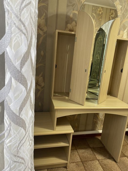 Продам трюмо Шатура