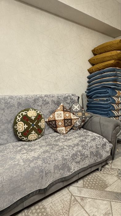 Диван раскладной, серый цвет