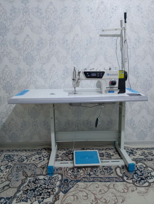 Rozev tkuv mashinkasi sotiladi.