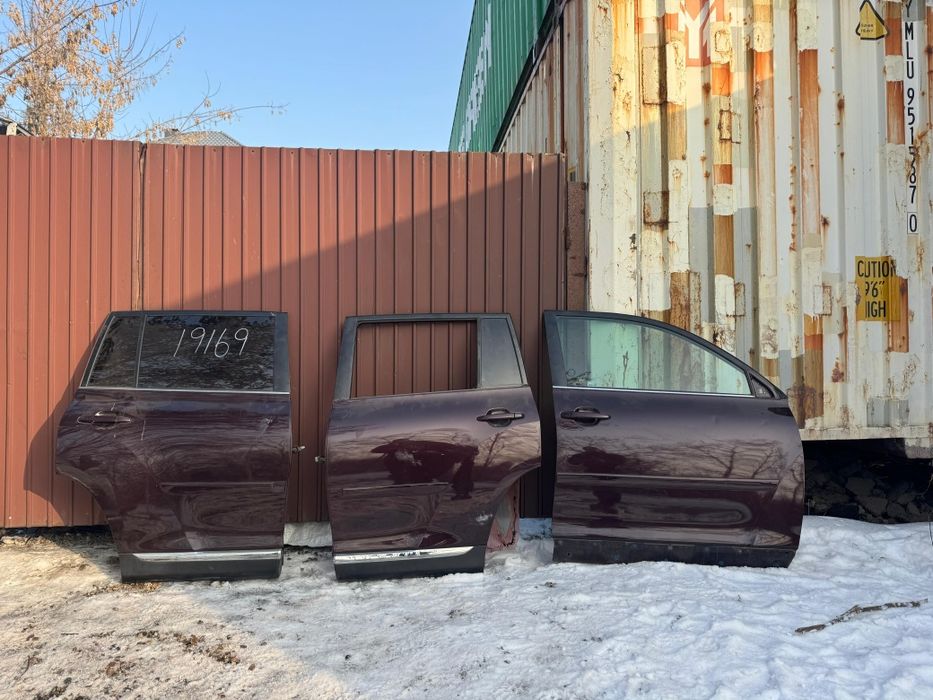 Двери на Toyota Highlander 2009г- 2013г