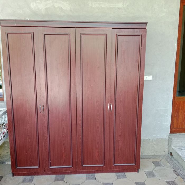 Продам спальный гарнитур